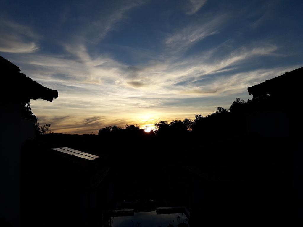 Pousada Casa De Abrahao Brumadinho Esterno foto